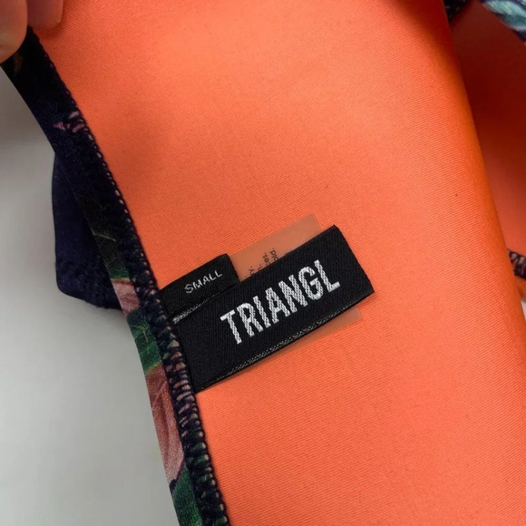 Triangl Delilah Floral Neoprene Bikini Set Size Small - Picture 8 of 9